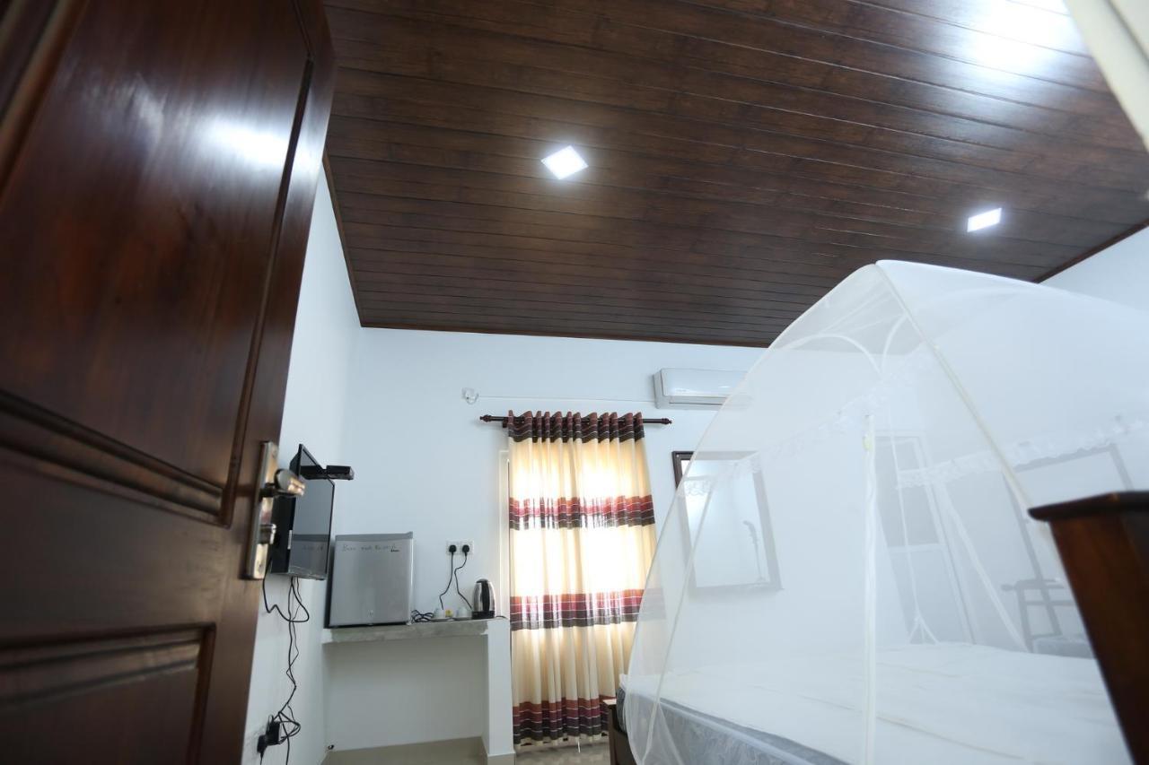 Bed and Breakfast Optimum Residencies Negombo Exterior foto